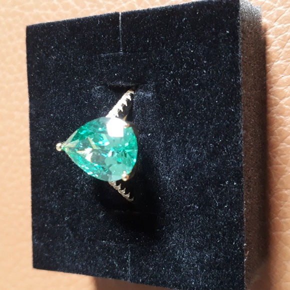 Green CZ Pear Shaped Solitaire Ring - Picture 6 of 7